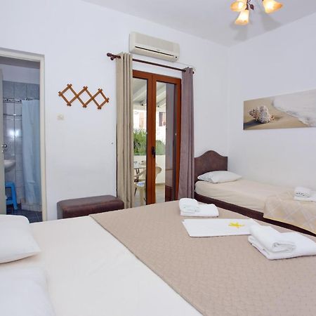 Aspous Studios&Rooms Skyros Extérieur photo